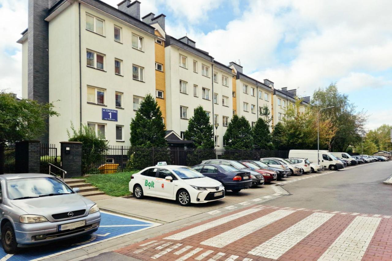 Studio Bielany With Home Office Near Metro Station By Noclegi Renters Warsaw Exterior photo